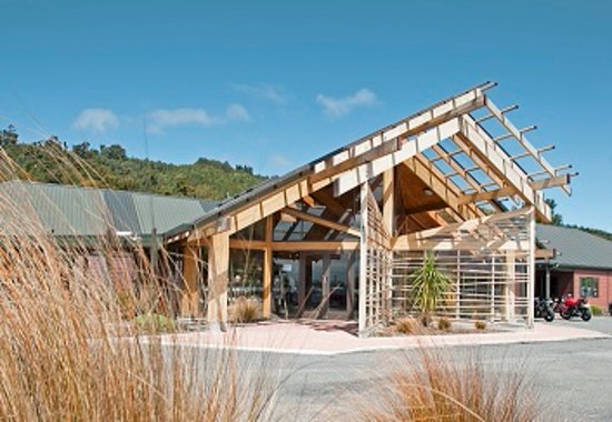 View of the outside of the Visitor Centre at Pukaha National Wildlife Centre